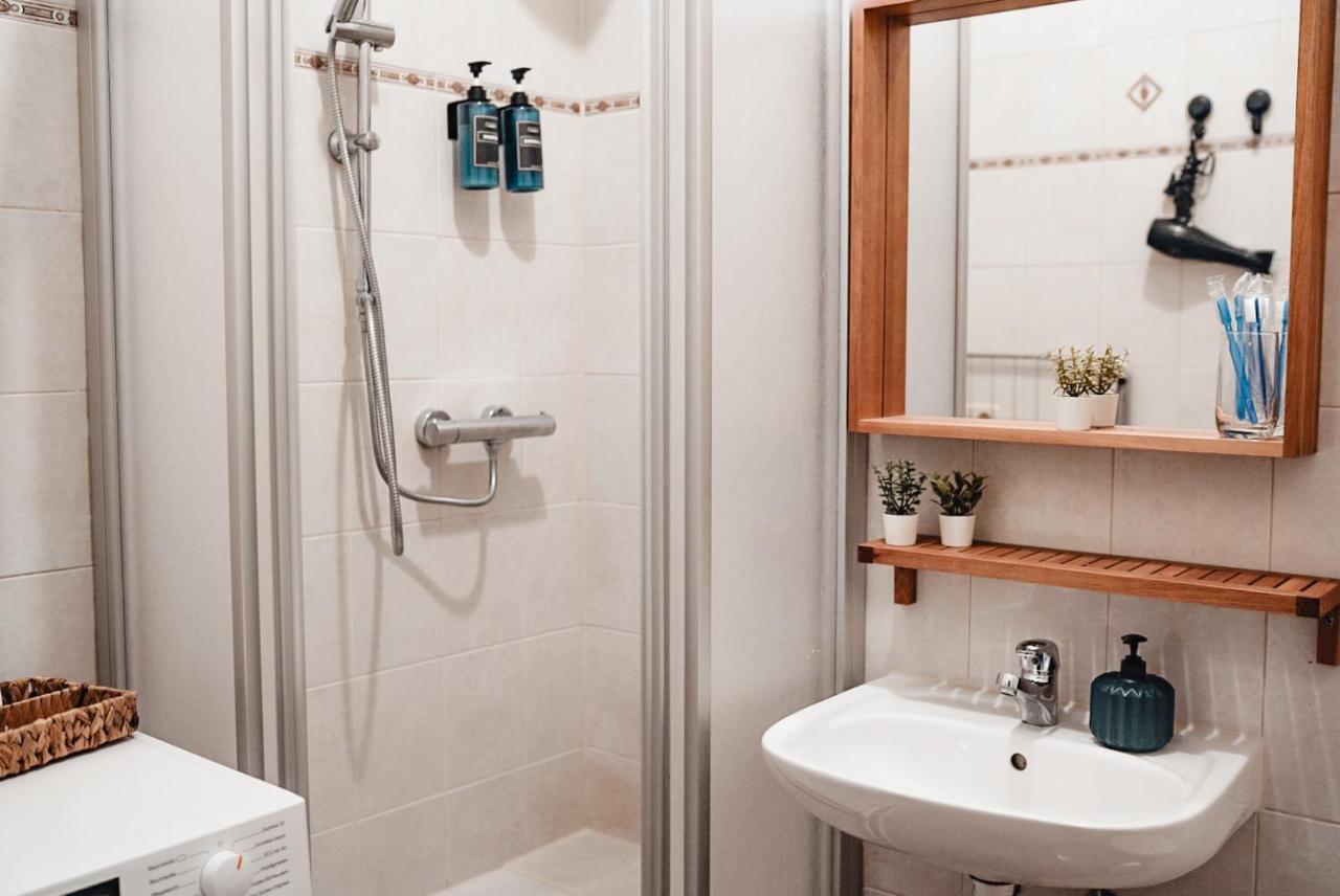 Fewostaeps- Moderne Unterkunft, Zentrumsnah Plauen Extérieur photo